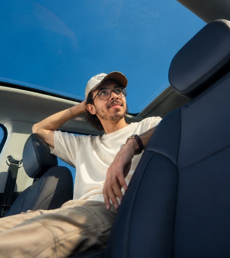 Mohamed Amin on the road